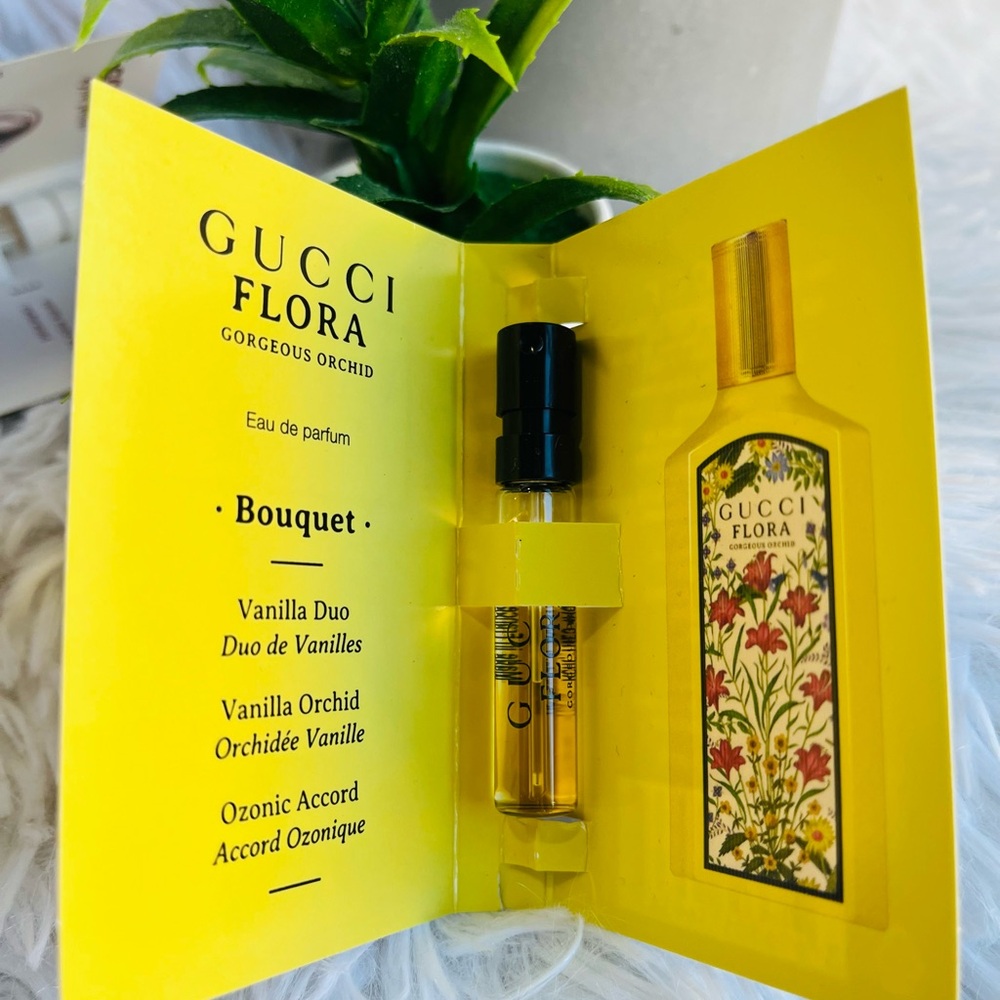 3/$15 🌻 GUCCI FLORA sample